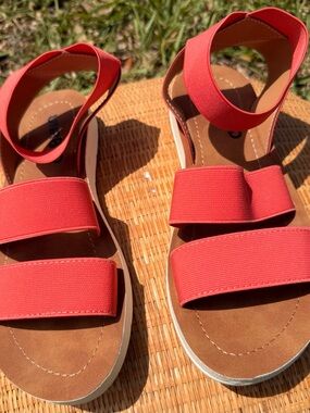 Women’s Coral Elastic Strap Comfort Sandals